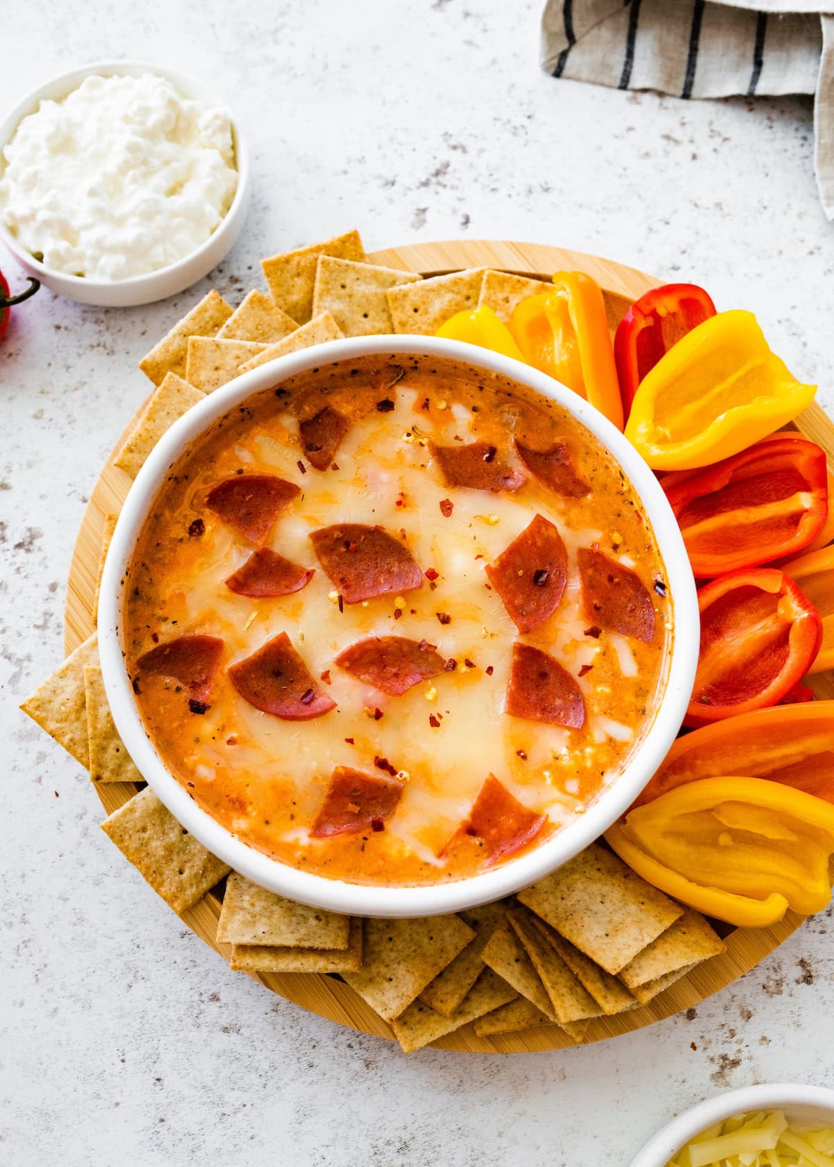 High-Protein Low-Carb Cottage Cheese Pizza Bowl in 15 Mins